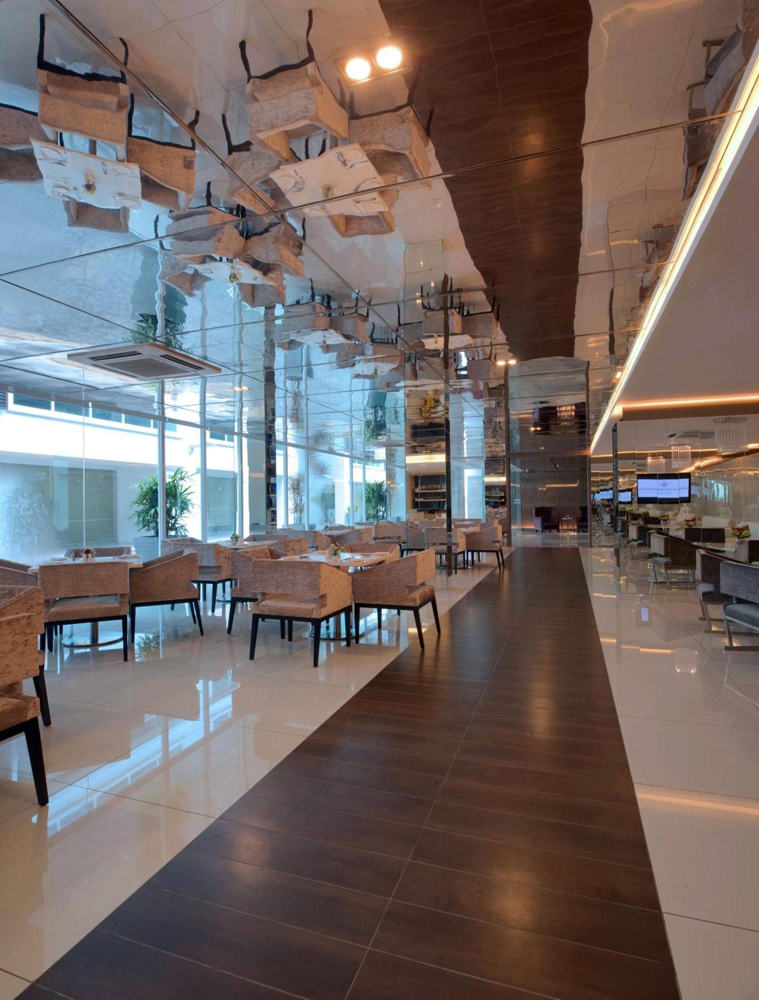 Damas Suites & Residences Kuala Lumpur Buitenkant foto