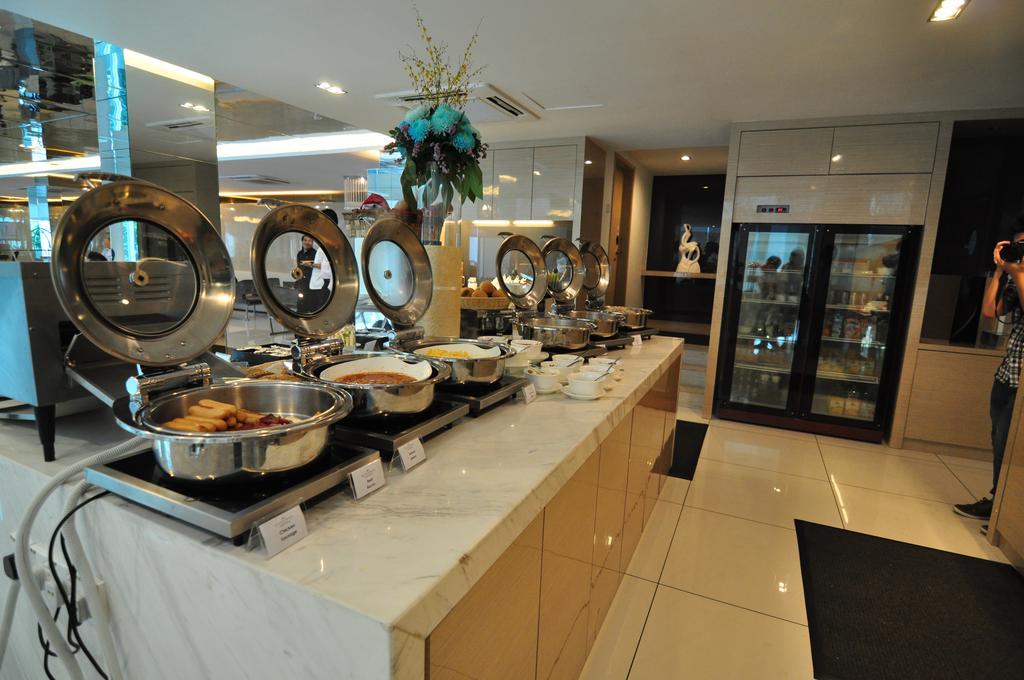 Damas Suites & Residences Kuala Lumpur Buitenkant foto